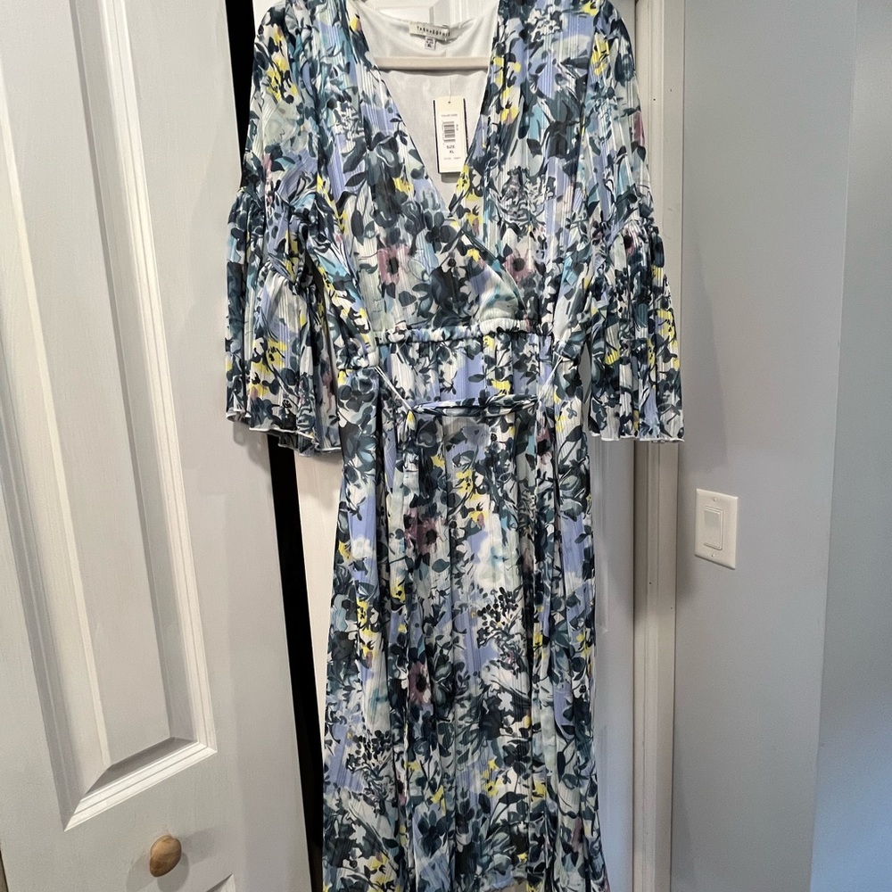 Blue Floral Midi Dress with V-Neck